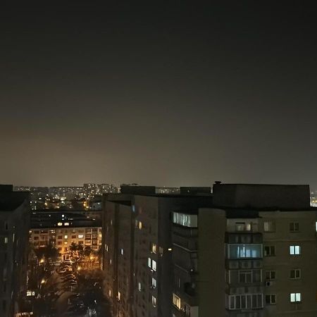 Апартаменты The Moon View Бухарест Экстерьер фото